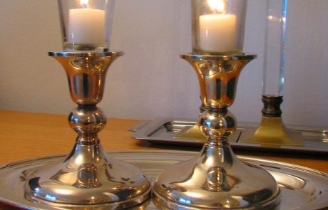 An Academic Approach to the Meaning of Shabbat Candles