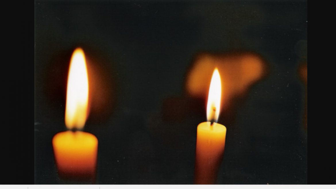 Reconstructionist Thought on Candle Lighting