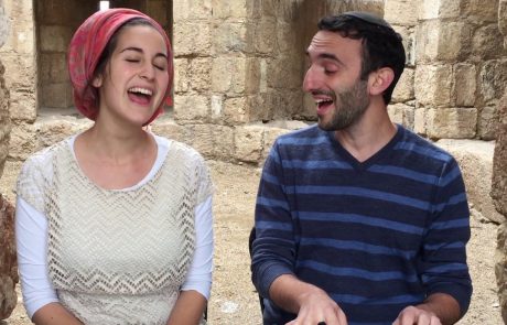 Yonina: Mashup of Traditional Hannukah & Modern Israeli Songs