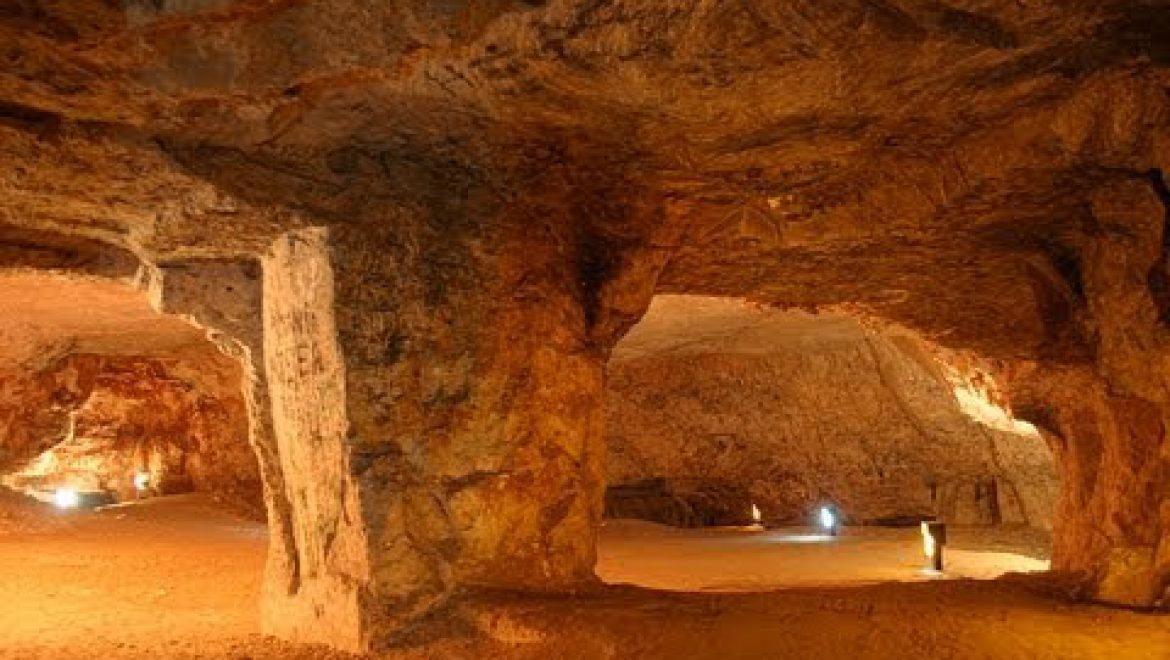 The Legends of Zedekiah’s Cave